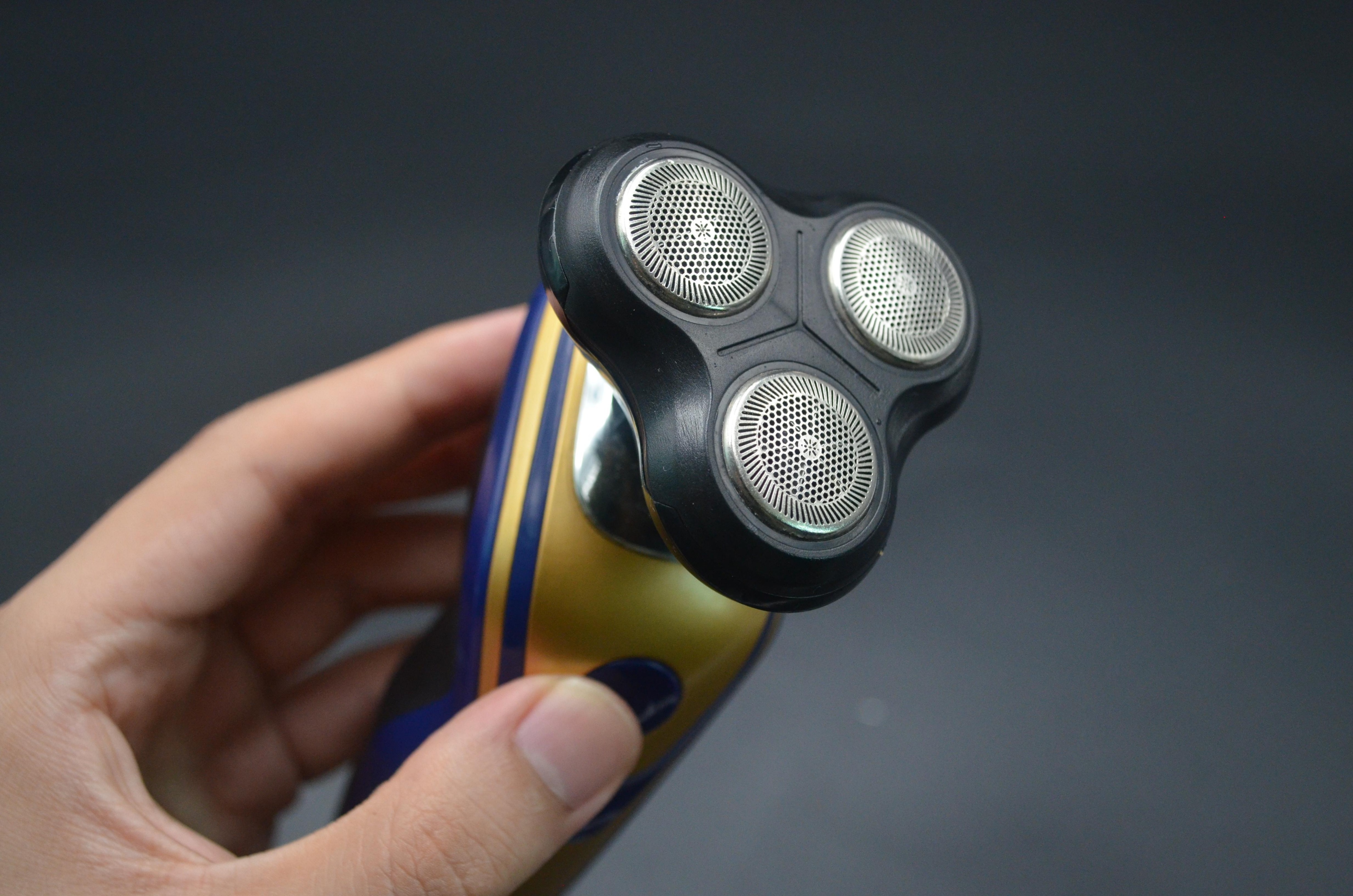 剃须刀钝了怎么修好用图解,剃须刀变钝了怎么办