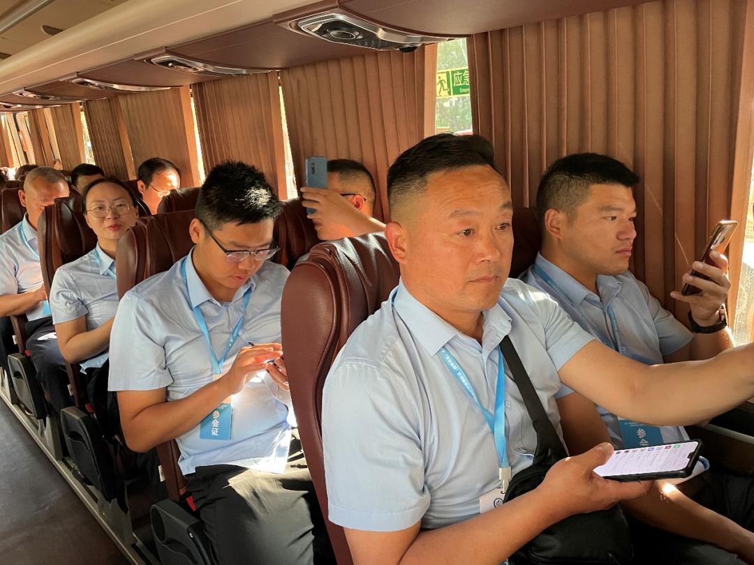 随县炎帝学校团队赴北京参会纪实