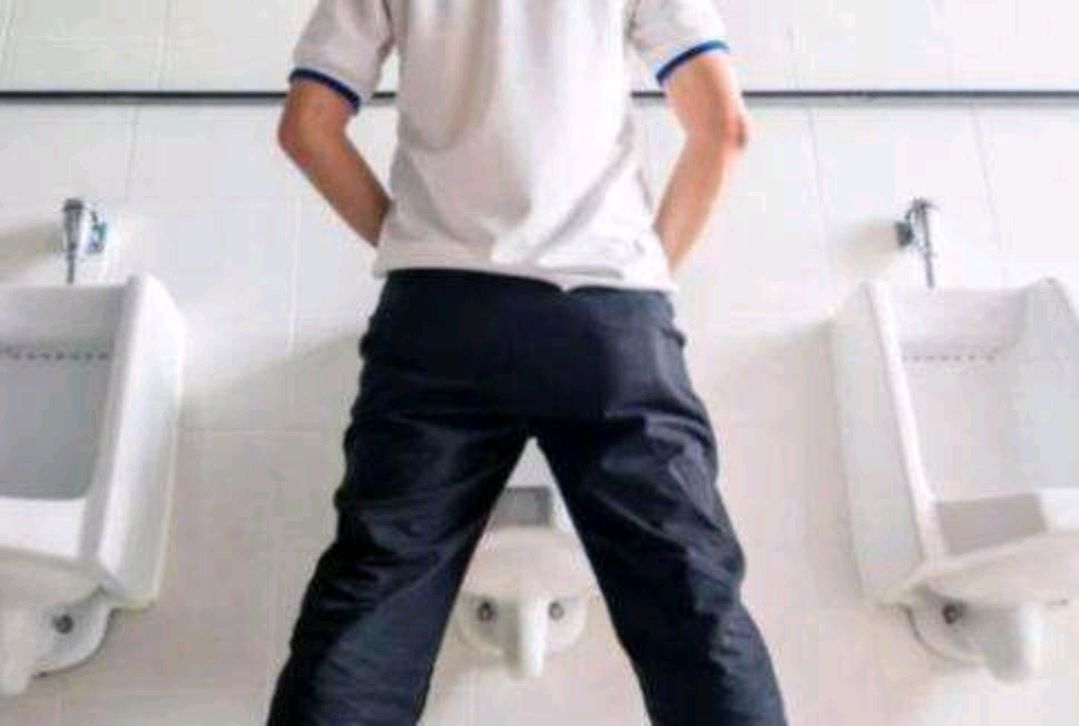 男人一喝水就不停的尿是什么原因,男人尿多尿频怎么治