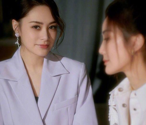 高鼻梁塌却很漂亮的女星,凸嘴短下巴的女人面相