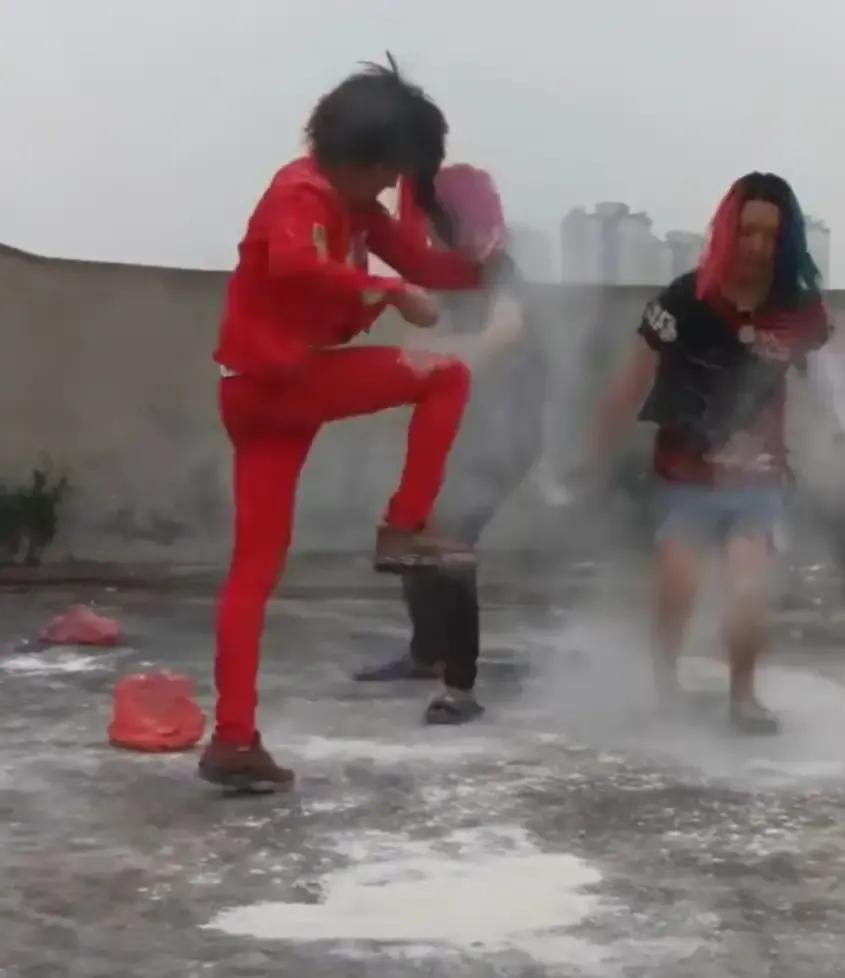 2022年的杀马特,2022年的杀马特和2009年的杀马特