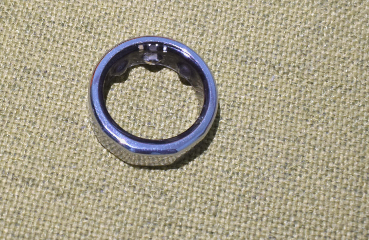 有了QuzzZ智能指环,送老婆礼物多了一份贴心选择