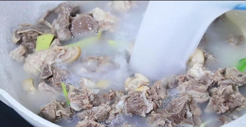清炖羊肉怎么做最好吃视频,清炖羊肉最正宗的做法最好吃
