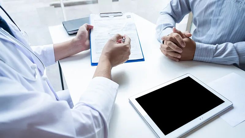 表面抗原通过治疗只有400了,治疗后滴度下降又上升