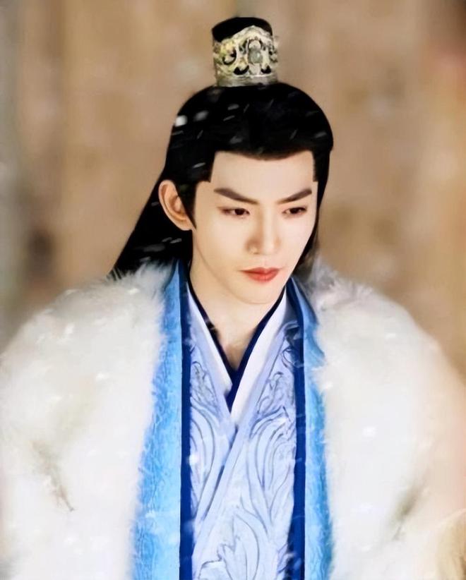 武大校花饰演最恶毒女配，作恶太多终食恶果，杀了情人后自杀