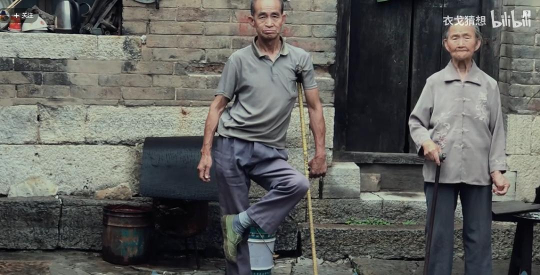 在这座“万年老二”的城市里，只有精神，没有内耗