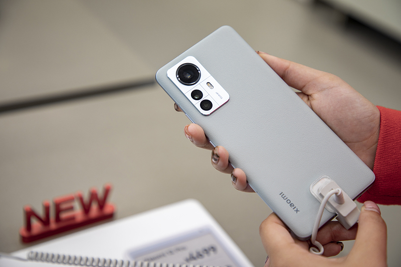 苹果华为小米性价比最强的手机,18年华为和小米哪款手机性价比高