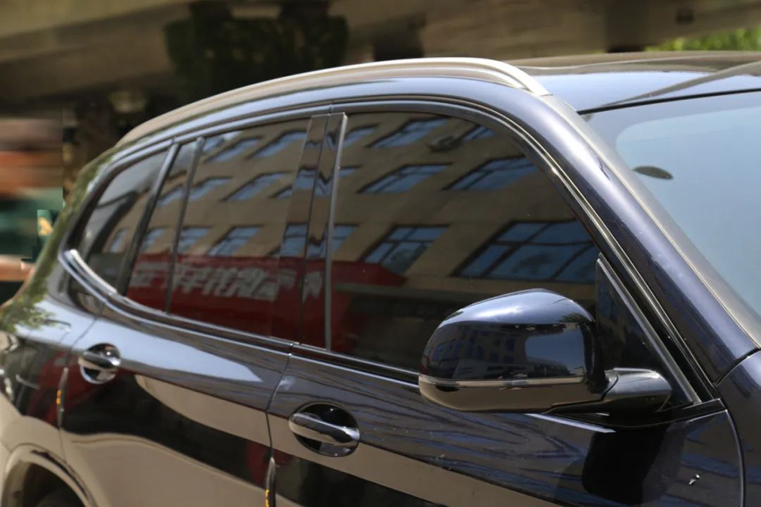 宝马x3改亮黑中网多少钱,宝马x3豪华版亮条改黑