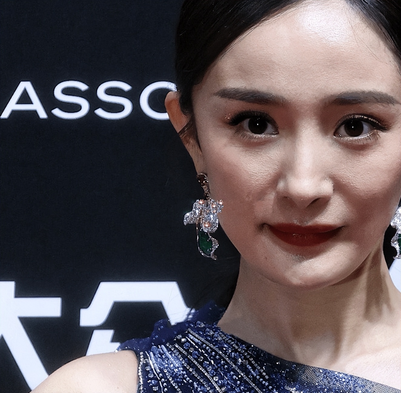 宋轶赵丽颖最新剧照,赵丽颖拍戏毛孔太抢镜