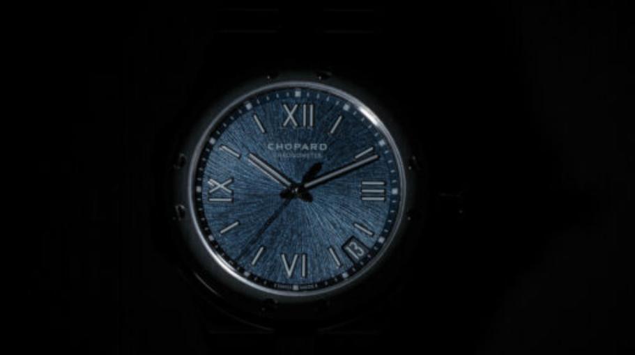 名表专柜一般都不给试戴,名表专卖店都买不到表