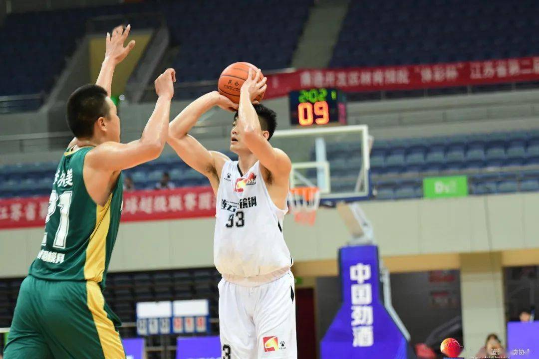 盘点cba历史十大中锋,cba总决赛姚明51分21篮板