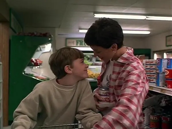 鳄鱼波鞋走天涯完整版在哪可以看,鳄鱼波鞋走天涯影片整体拍摄风格