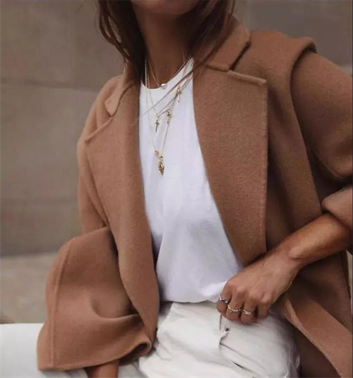 黑色大衣的配色技巧,咖啡色的大衣怎样配色