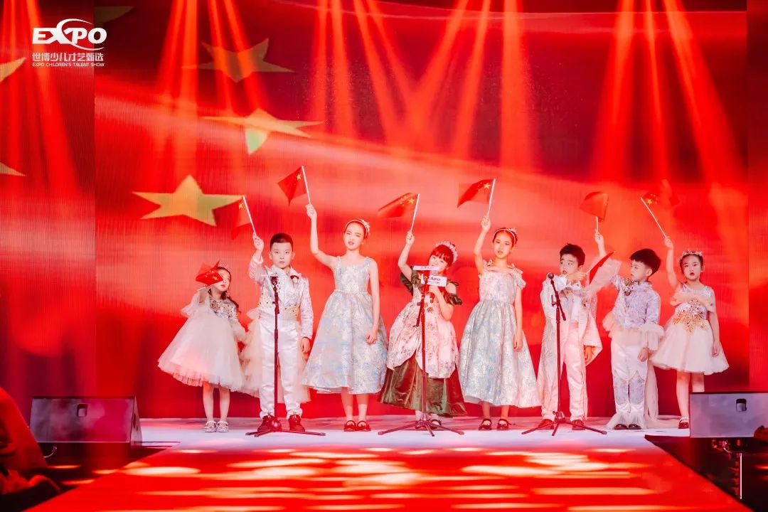 自信坚定，熠熠生辉丨世博少儿艺术盛典全国形象大使——高芷寒