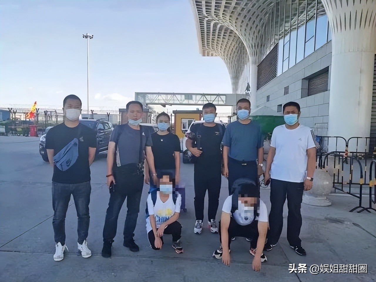 获利365万，判十年！夫妻嫌上班赚钱慢拍淫秽视频获刑。