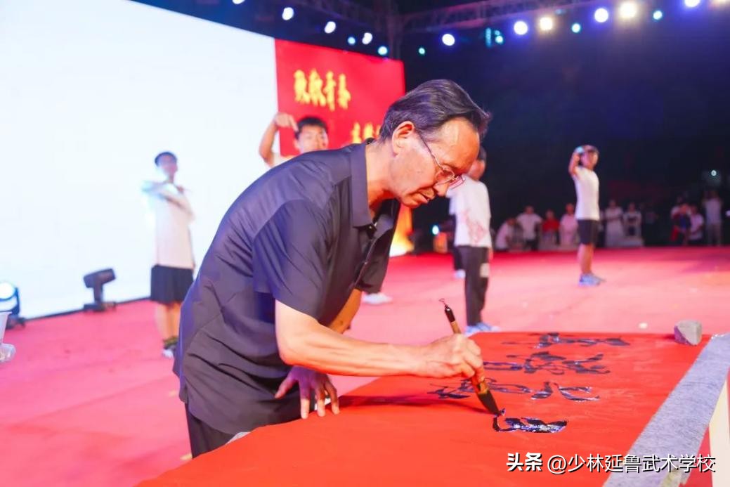 鑷存暚闈掓槬绛戞ⅵ鏈潵鍥㈣,鑷存暚闈掓槬鑷存暚鏈潵