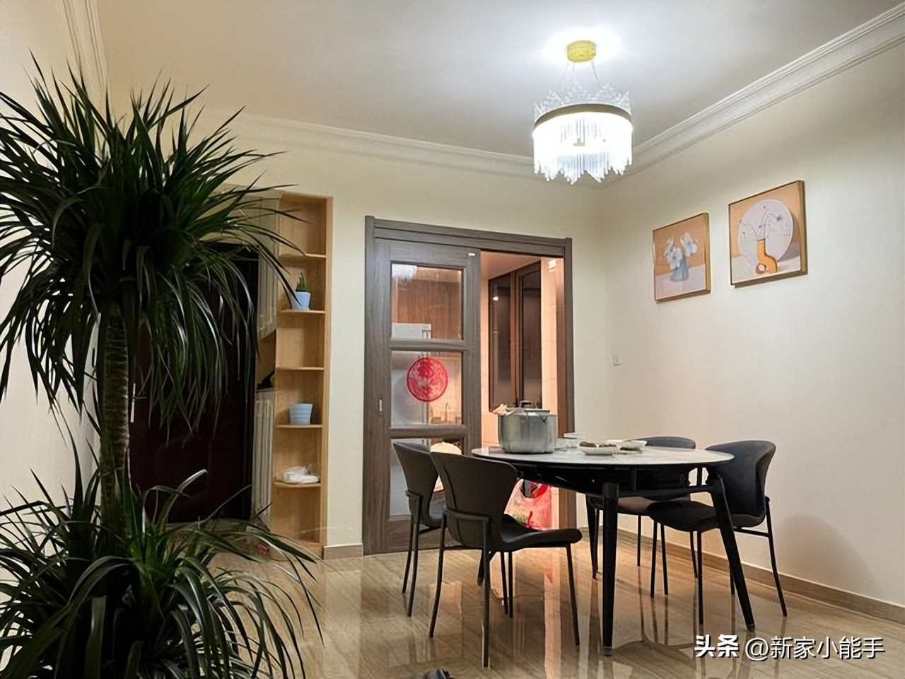 看她家入住后的精装房,全屋不做吊顶太喜欢了,简单不复杂