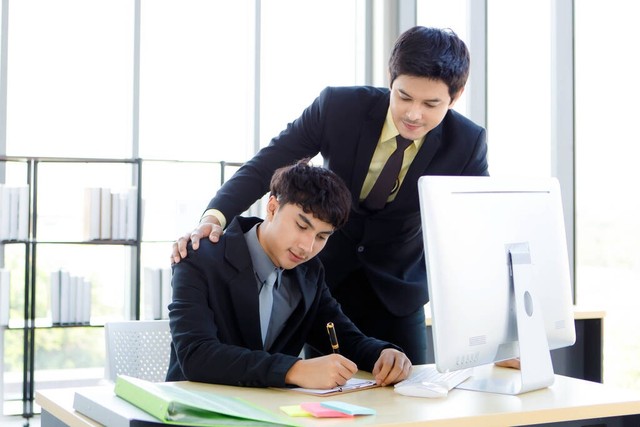 领导干涉工作如何应对,领导总是干扰我的工作怎么办