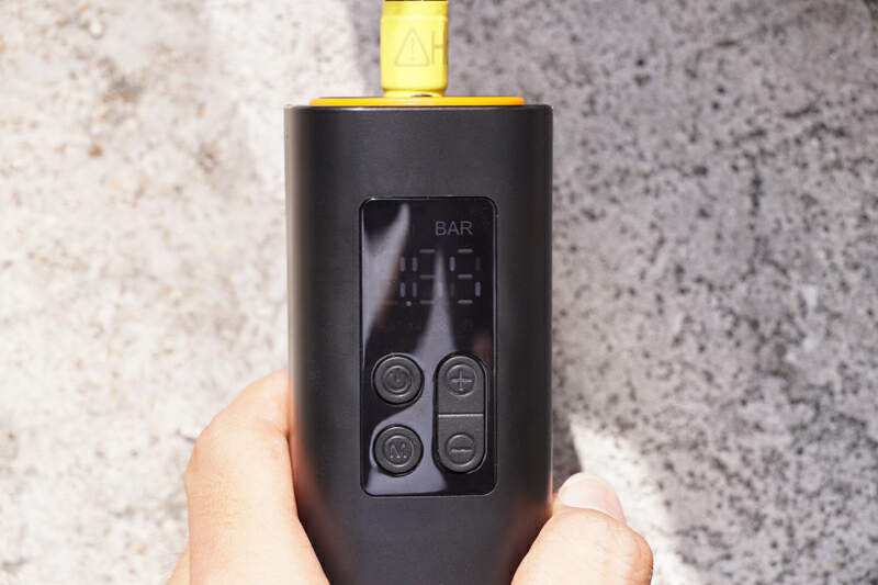 倍思超迷你充气泵产品说明书,小型静音充气泵测评