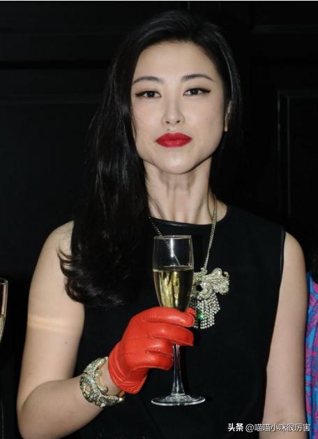 短粗手的女明星,粗短手女星