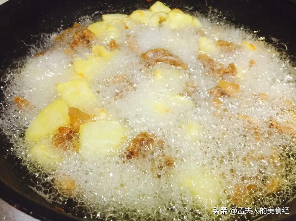 怎样能把猪油炼得又白又好吃呢,怎样才能炼出雪白的猪油