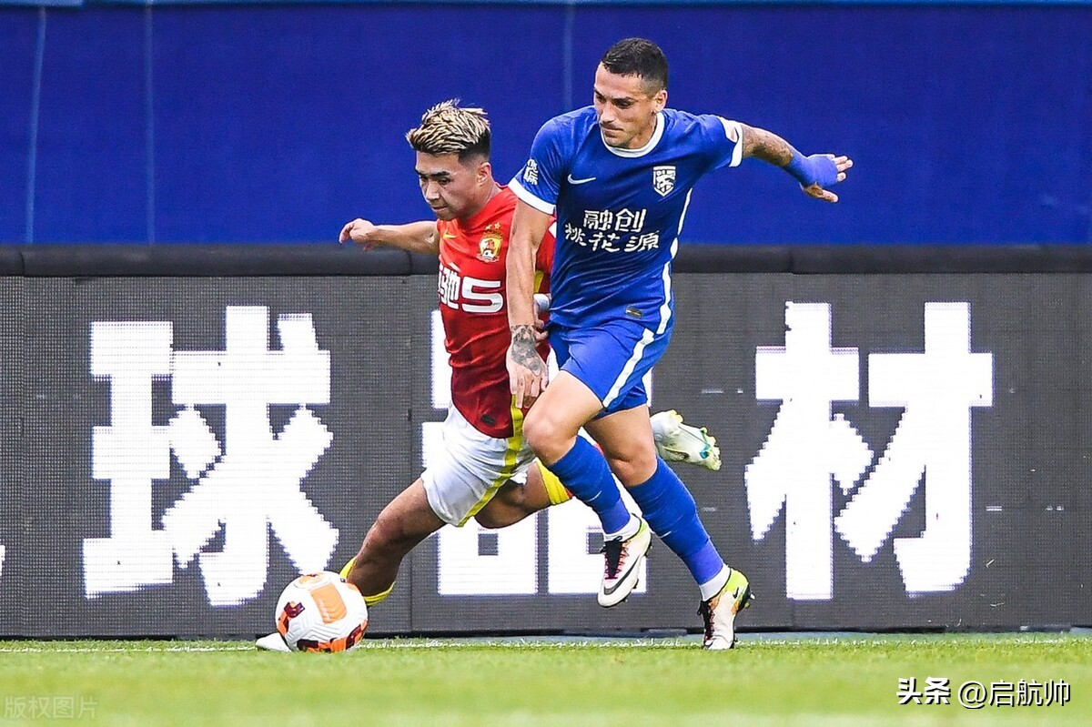 艾菲尔丁国青队集锦,艾菲尔丁回新疆踢球