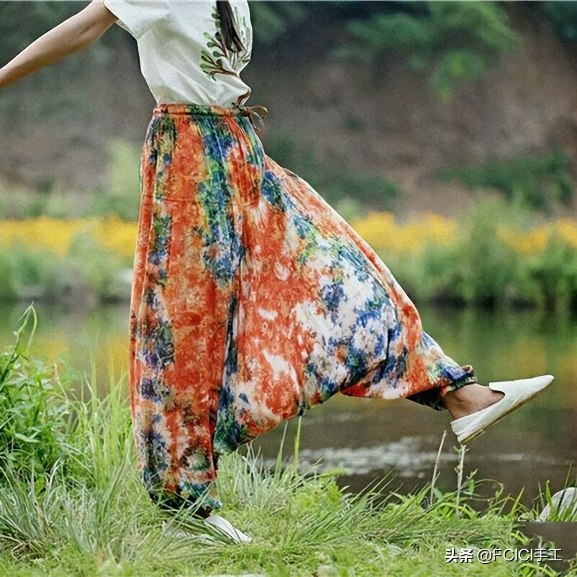 2岁女童灯笼裤的一片式裁剪图片,一片式灯笼裤裁剪视频图