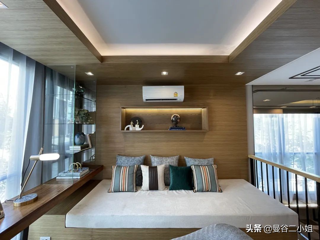 只要100多万的泰国三层别墅，6米挑高玻璃窗，比千万豪宅还大气