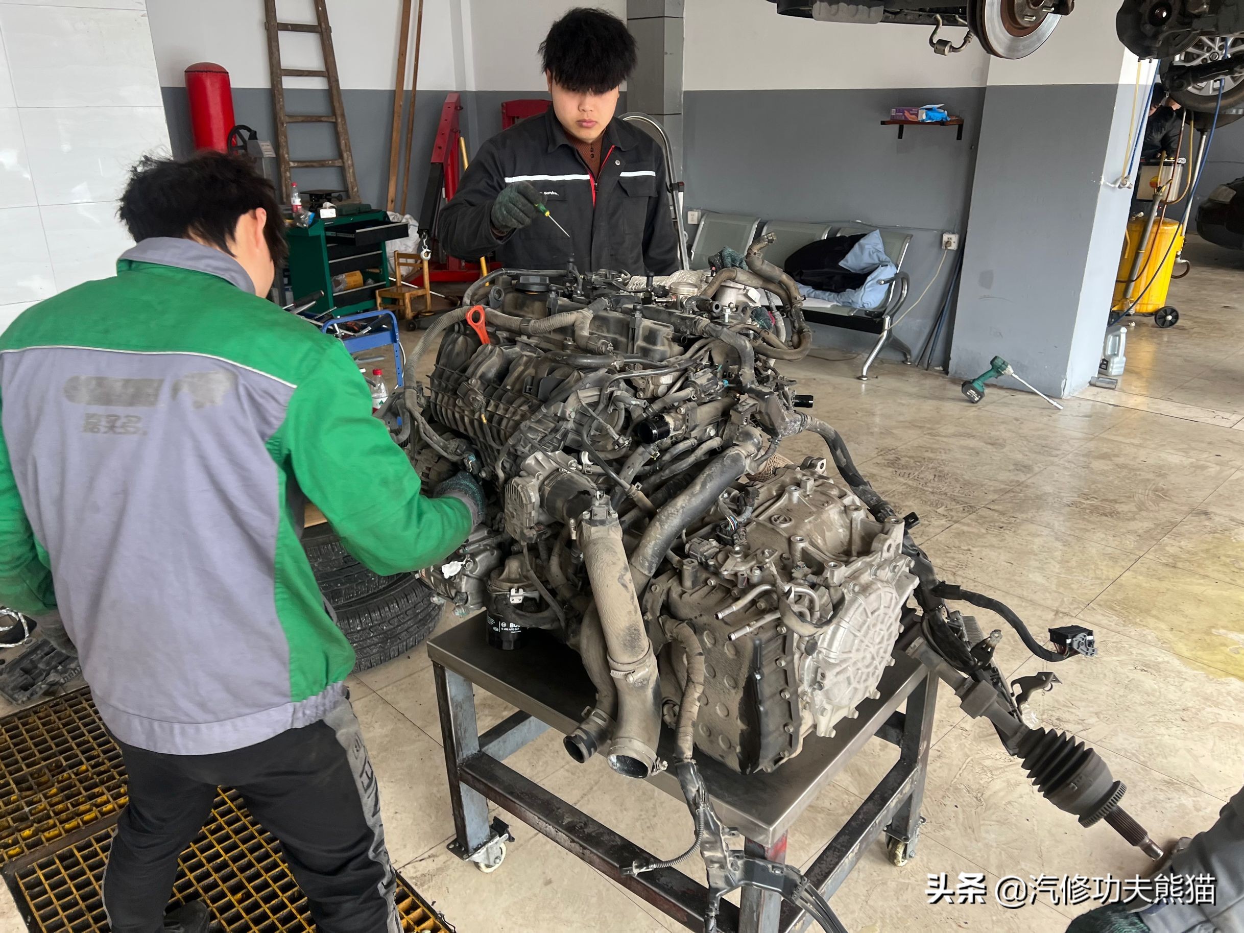 全新胜达大修,现代全新胜达9万公里烧机油