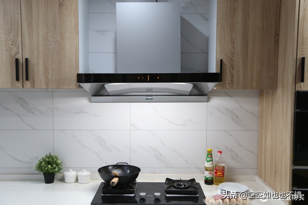 家电线上线下价格差距有多大,不比不知道一比吓一跳是俗语吗