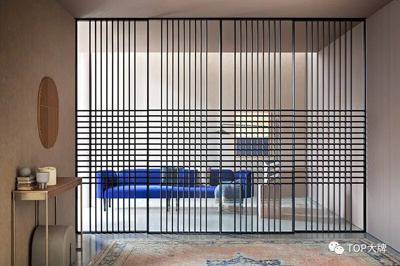 意大利轻奢顶级卧室门,意式轻奢风格隐形门