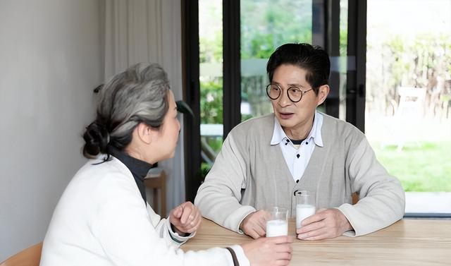 床下传来的铃声让我想起妻子，我该如何面对？