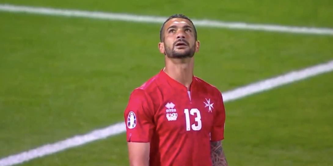 2-0！意大利赢得多难看？下半场被狼狈*攻围**51万人口小国射门9次