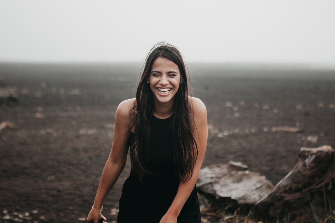 女人要是想念一个人是咋回事,女人会想念一个男人的三个表现