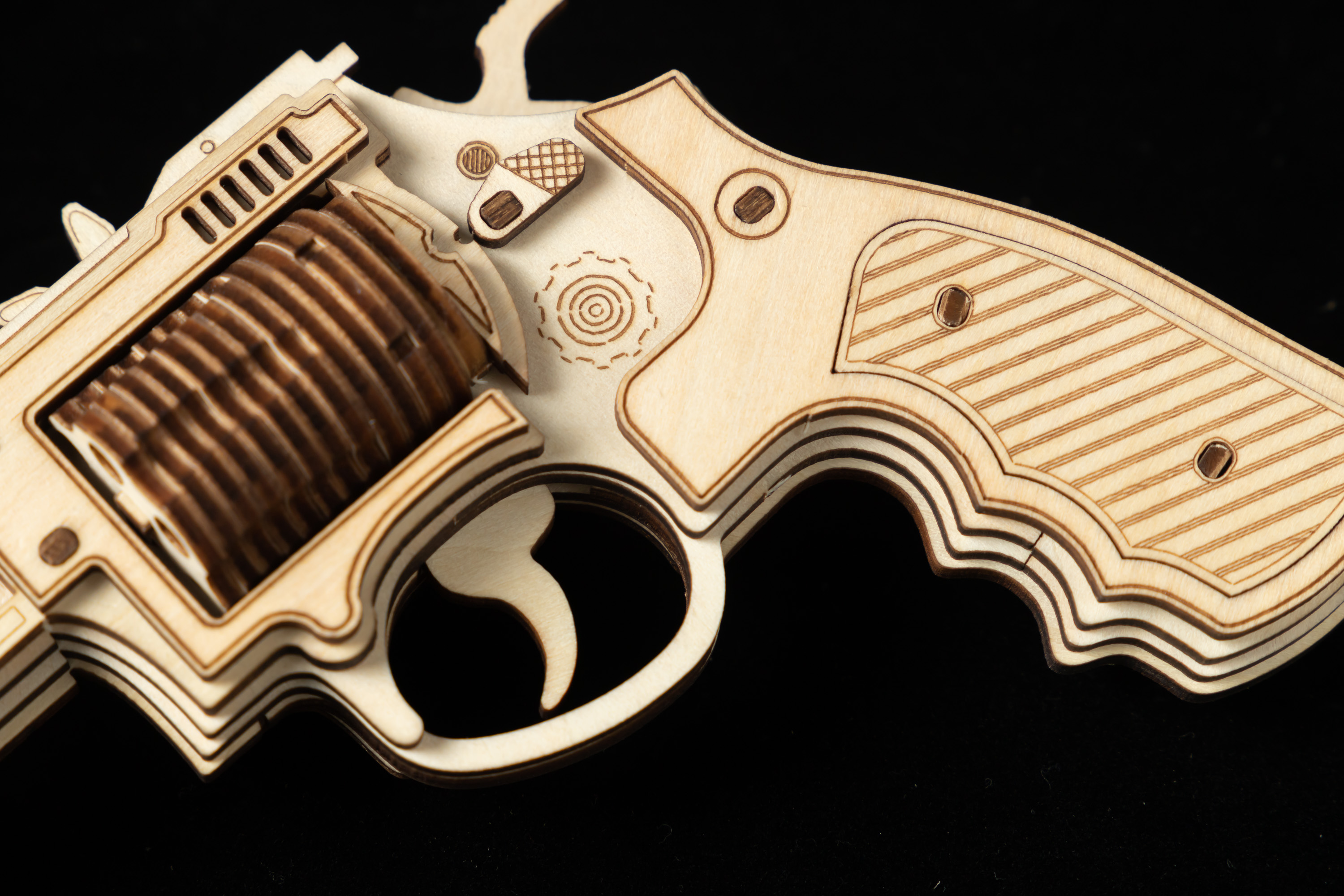 爆款男人玩具致敬港产片，1:1高还原发发命中，化身现代中华枪侠