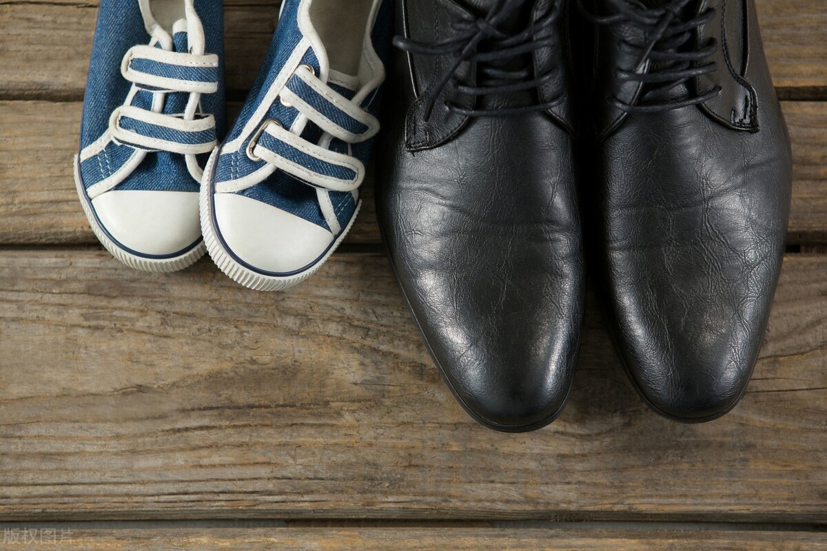 新鞋子太窄了挤脚小妙招,新鞋挤脚的正确方法