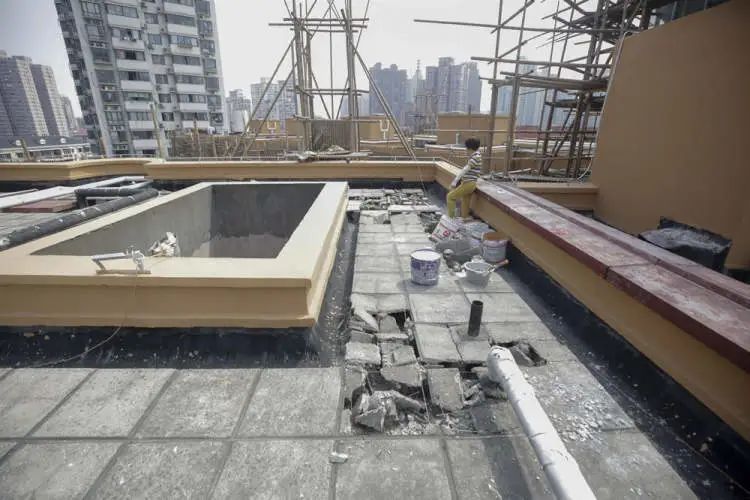 楼顶漏水怎么找漏水点,楼顶漏水加盖彩钢瓦怎么还是漏水