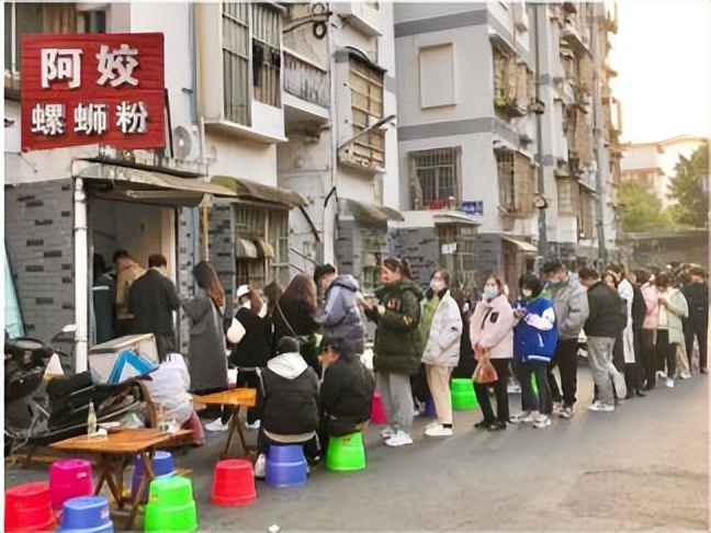 在柳州哪里的螺蛳粉最正宗,柳州哪个地方的螺蛳粉最好最正宗