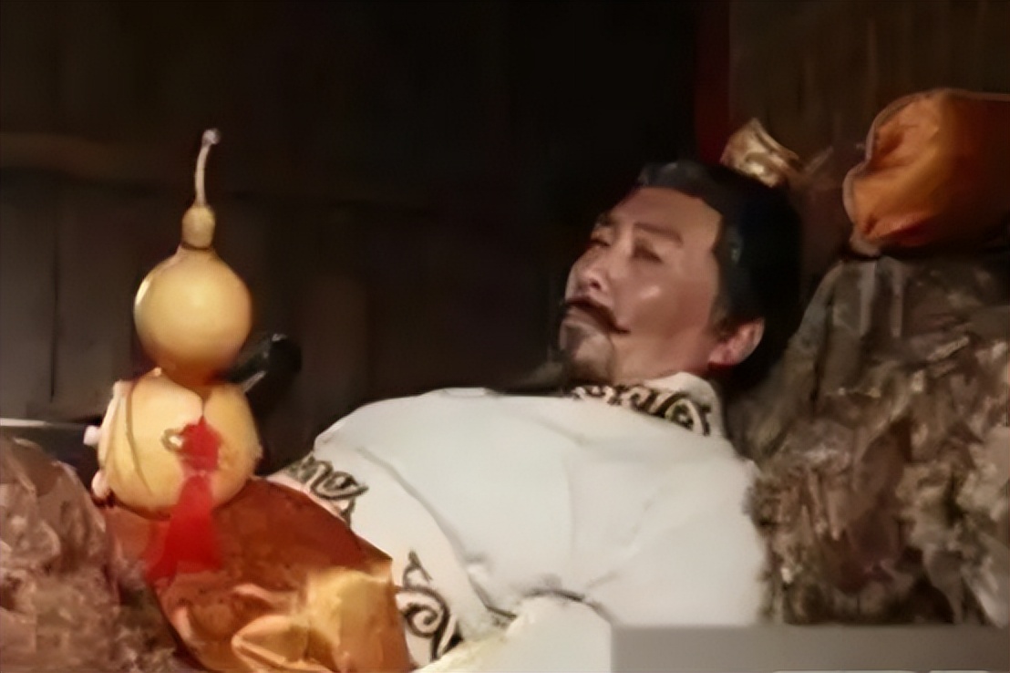 他临终说：若我后代出“高人”一定要杀，不然必*反造**，结果竟灵验