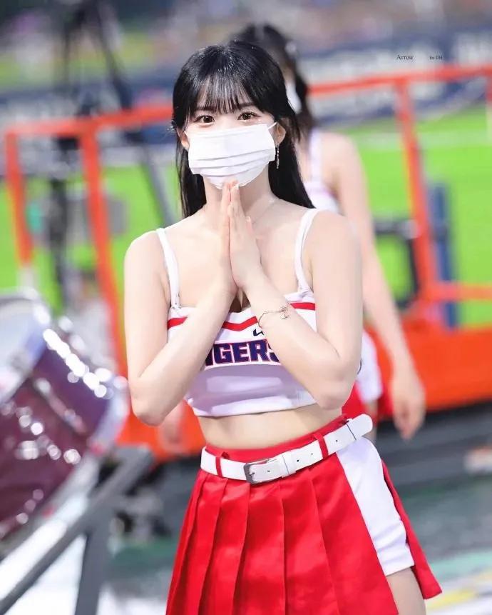 韩国拉拉队队长朴姬兰,世界杯韩国拉拉队队长