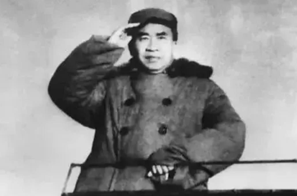 1972年,65岁开国上将迎娶小33岁的小姨子:这是妻子临终前的遗愿