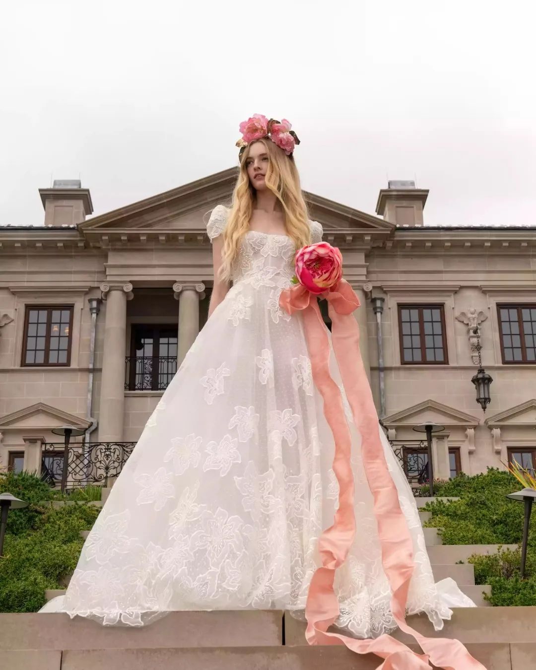 2023春夏纽约时装周完整视频,2018春夏纽约婚纱时装周