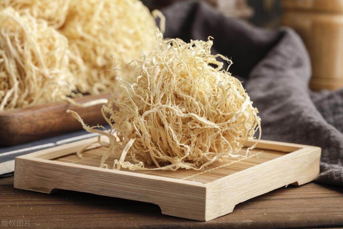 *泄早**一触即发，治以延时汤，充胆胃之气，不做“快抢手”