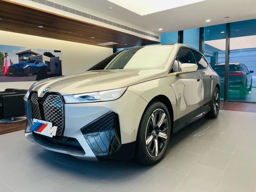 在大陆开电车真的幸福！中国台湾车主分享油车换宝马iX3的感受