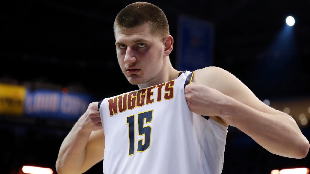 尼古拉约基奇有多全能,尼古拉约基奇脚步集锦