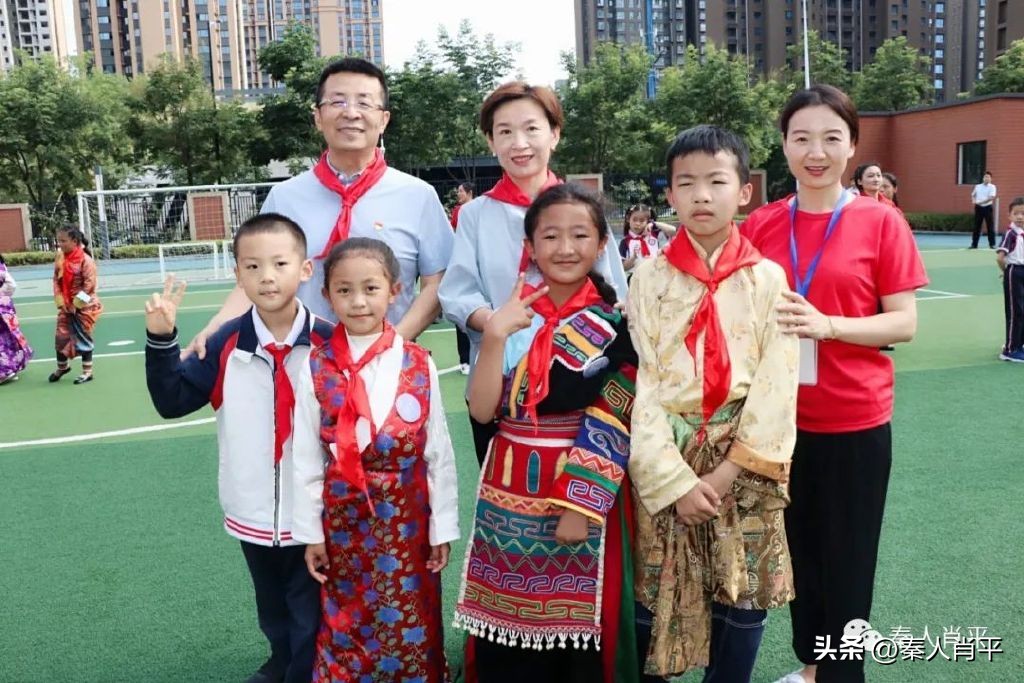 石榴籽一家亲夏令营总结会,石榴籽一家亲夏令营视频