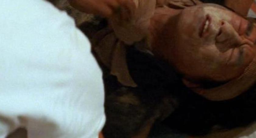 7次断手、全身100多针、大小便*禁失**，这些武打明星让人动容