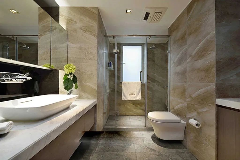 楼上隔壁卫生间渗水渗到楼下墙根,卫生间渗水到房间怎么处理