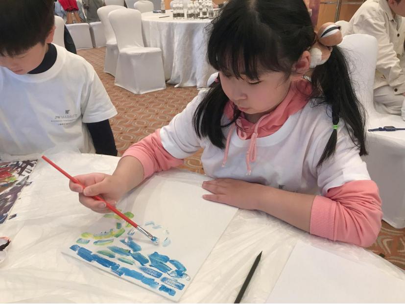 跟着JW城中[小小博学营]，赏名画尝美食，来一场沉浸式美育之旅