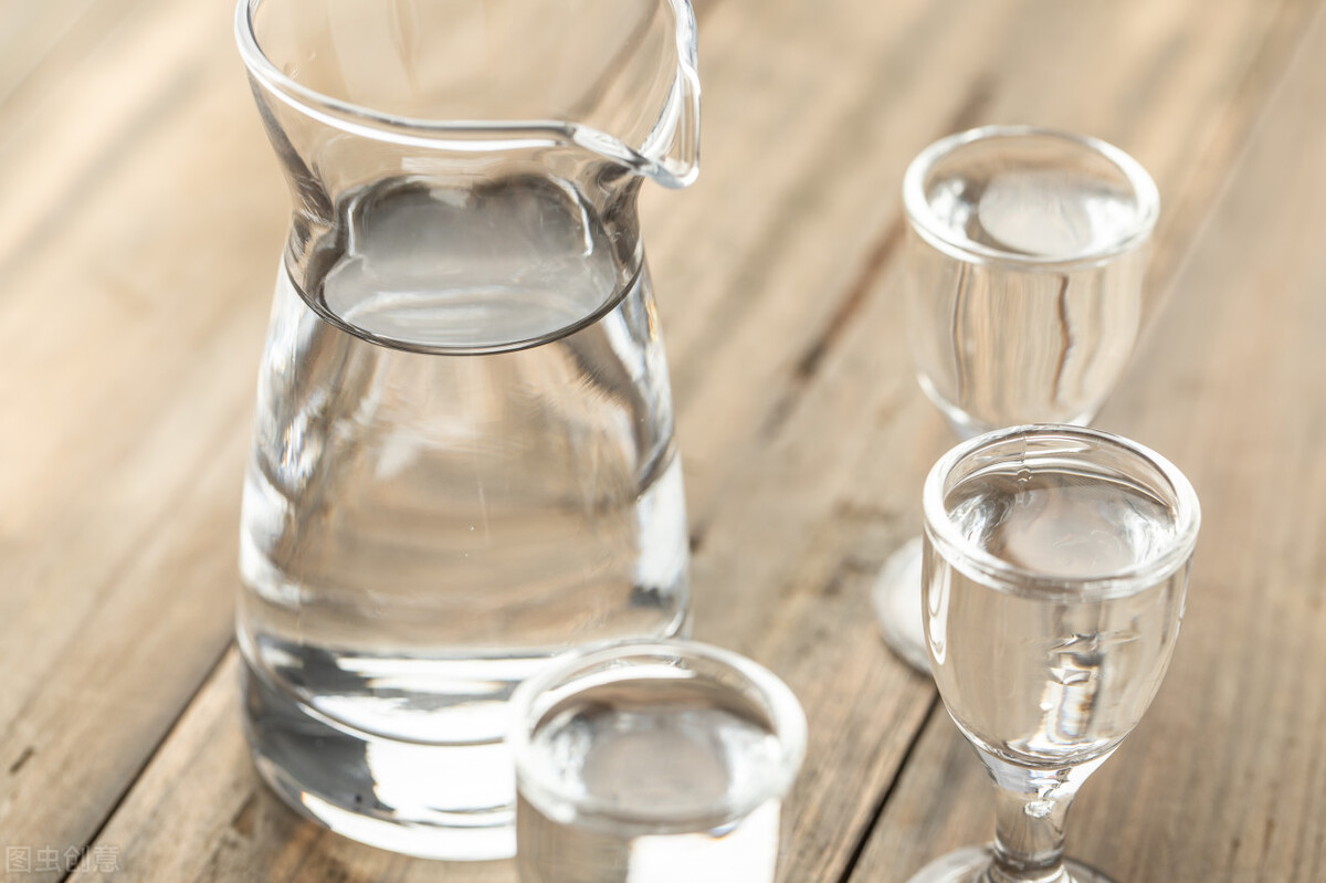 倒酒器怎么用,如何倒酒有高级感